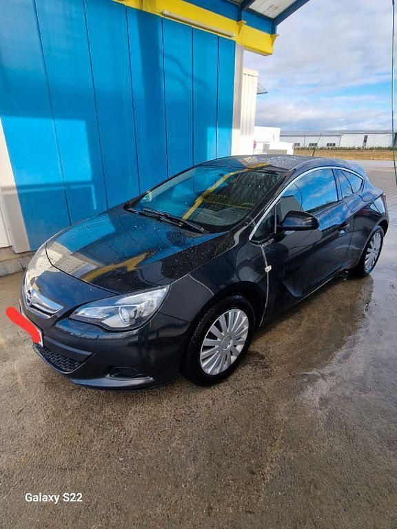 Schwarz Gebraucht 2015 Opel Astra GTC Limousine | 6.500 € (Superpreis) - Bild 1/4