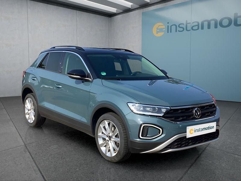 Gebraucht VW T-Roc 150 PS (110 kW) 2024 Blau SUV
