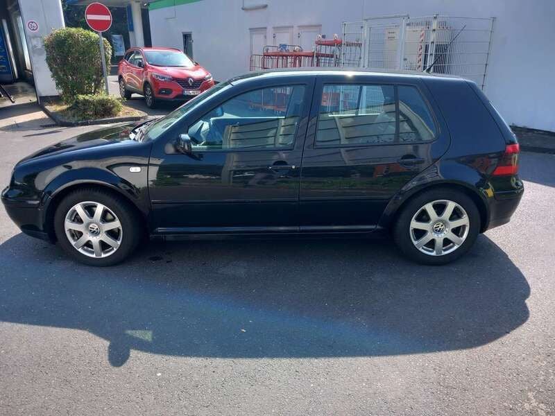 Schwarz Gebraucht 2000 VW Golf IV GTI Kleinwagen | 6.500 € (Guter Preis) - Bild 1/4
