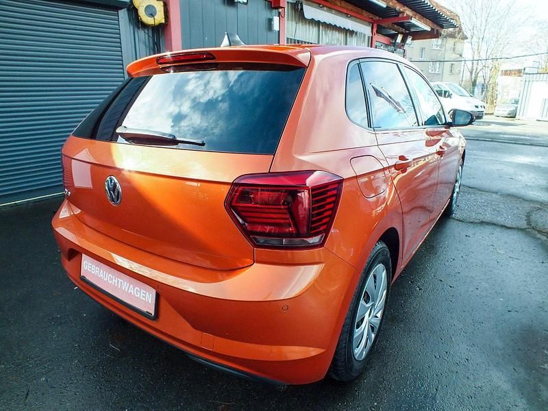Gebraucht VW Polo 95 PS (69 kW) 2018 Orange Kleinwagen