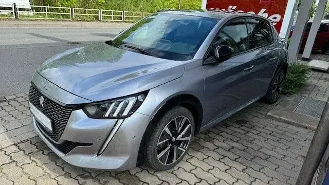 Gebraucht Peugeot 208 GT 101 PS (74 kW) 2021 Artense silber metallic Kleinwagen