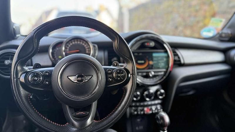 Gebraucht Mini Cooper S 192 PS (141 kW) 2017 Silber Kleinwagen