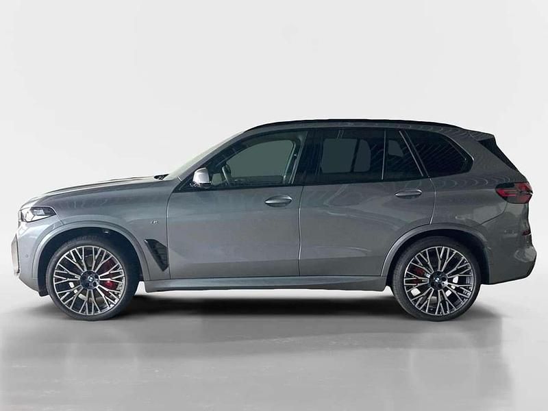 Neu BMW X5 340 PS (250 kW) 2026 Skyscraper grau metallic SUV