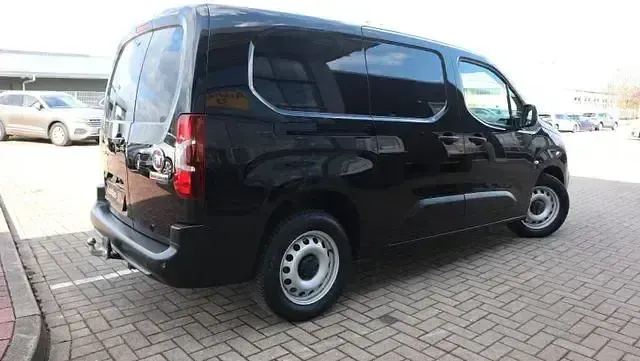 Gebraucht Fiat Doblò 131 PS (96 kW) 2023 Schwarz Van / Kleinbus