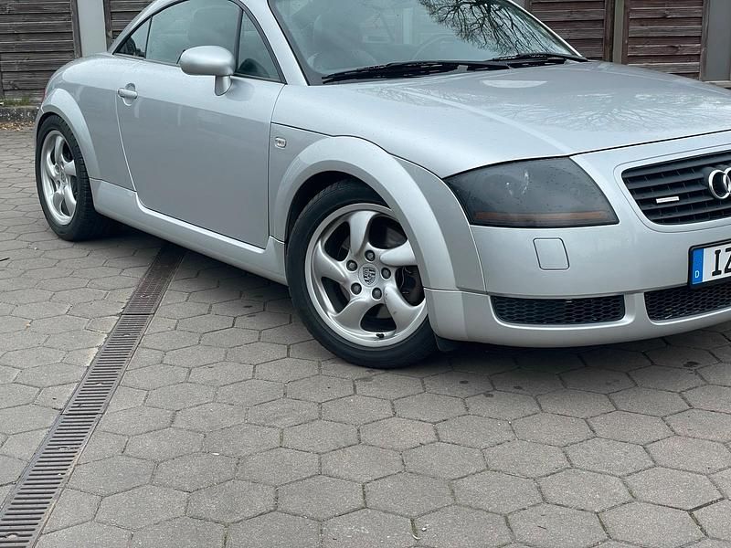 Usata Audi TT 224 CV (164 kW) 1999 Argento Coupé