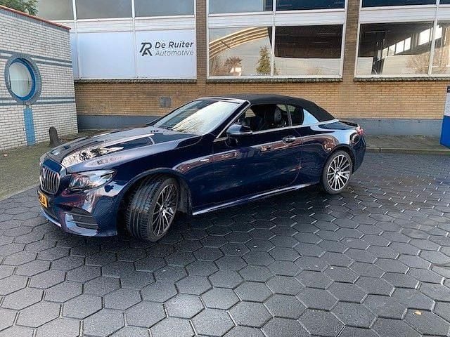 Gebraucht Mercedes E400 AMG 333 PS (244 kW) 2018 Blau Cabrio