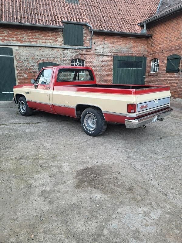 Rot Gebraucht 1987 GMC Sierra SUV | 17.200 € - Bild 1/4