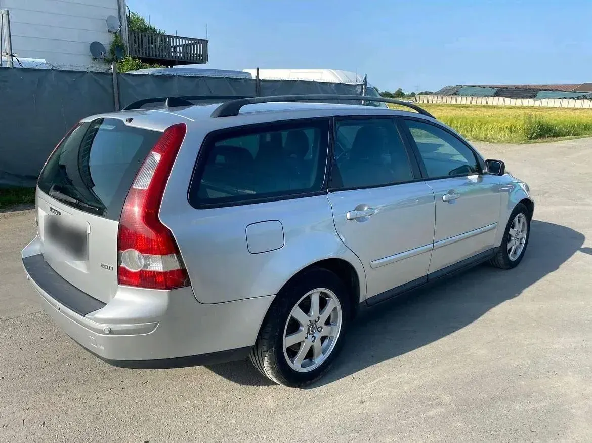 Gebraucht Volvo V50 Summum 136 PS (100 kW) 2004 Silber Kombi