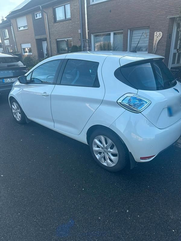 Gebraucht Renault Zoe 42 kW (58 PS) 2014 Weiß Kleinwagen