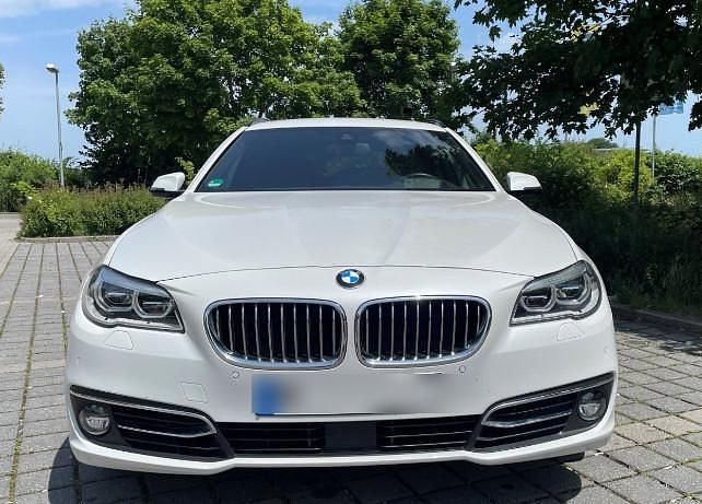 Weiß Gebraucht 2015 BMW 535 Luxury Line Kombi | 23.900 € (Etwas zu teuer) - Bild 1/4