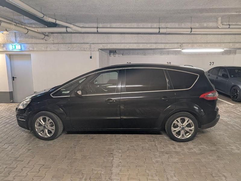 Gebraucht Ford S-MAX Titanium S 163 PS (119 kW) 2011 Schwarz Van / Kleinbus