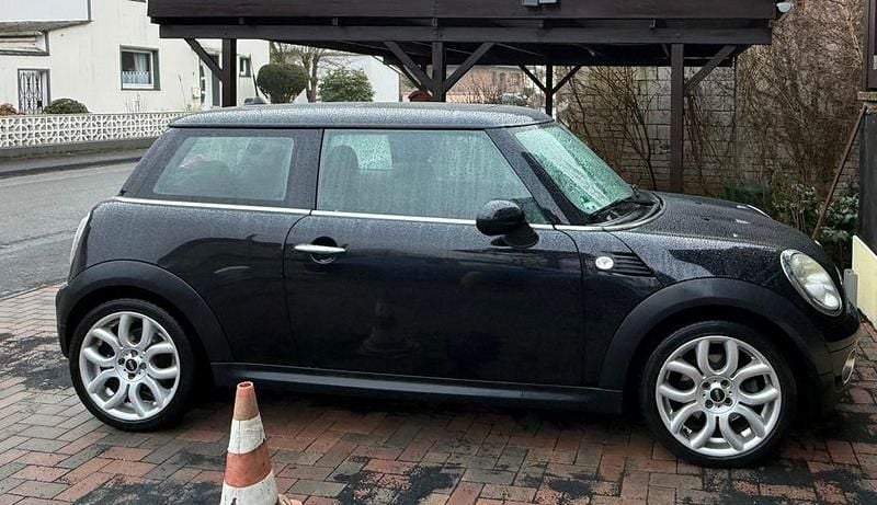Gebraucht Mini Cooper 122 PS (89 kW) 2010 Schwarz Kleinwagen