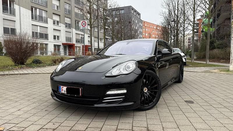 Gebraucht Porsche Panamera 4S Sport 400 PS (294 kW) 2011 Schwarz Limousine