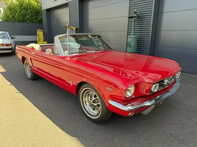Gebraucht Ford V8 1965 Rot Cabrio