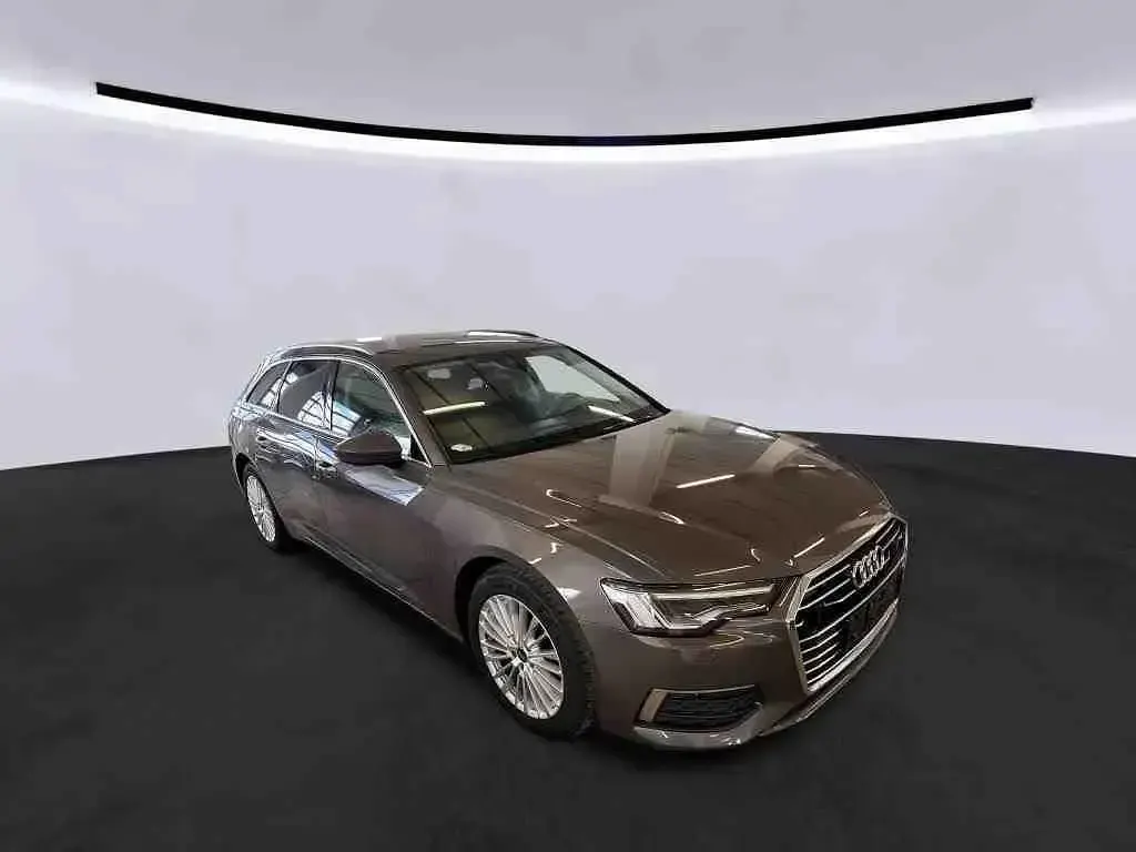 Gebraucht Audi A6 Design 163 PS (119 kW) 2022 Braun Limousine