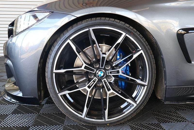 Käytetty BMW 440 M Performance 326 HP (239 kW) 2018 Harmaa Coupe - kaksiovinen