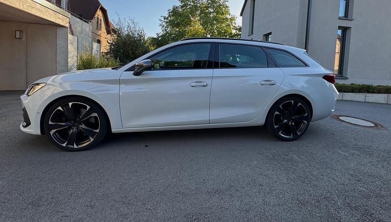 Gebraucht Cupra Leon 310 PS (228 kW) 2022 Weiß Kombi