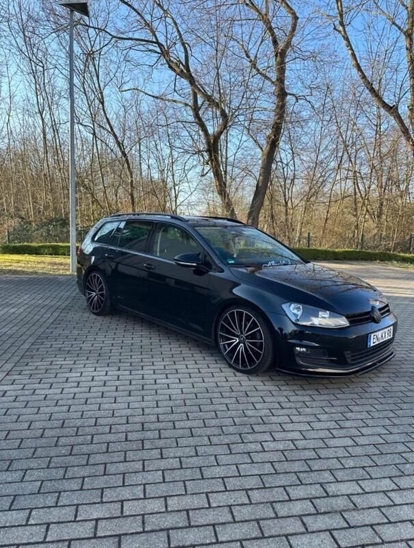 Schwarz Gebraucht 2014 VW Golf VII R-line Kombi | 6.000 € (Fairer Preis) - Bild 1/4