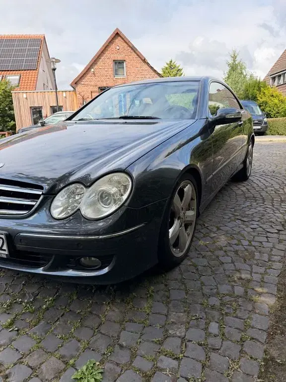 Gebraucht Mercedes CLK220 150 PS (110 kW) 2008 Grau Coupé
