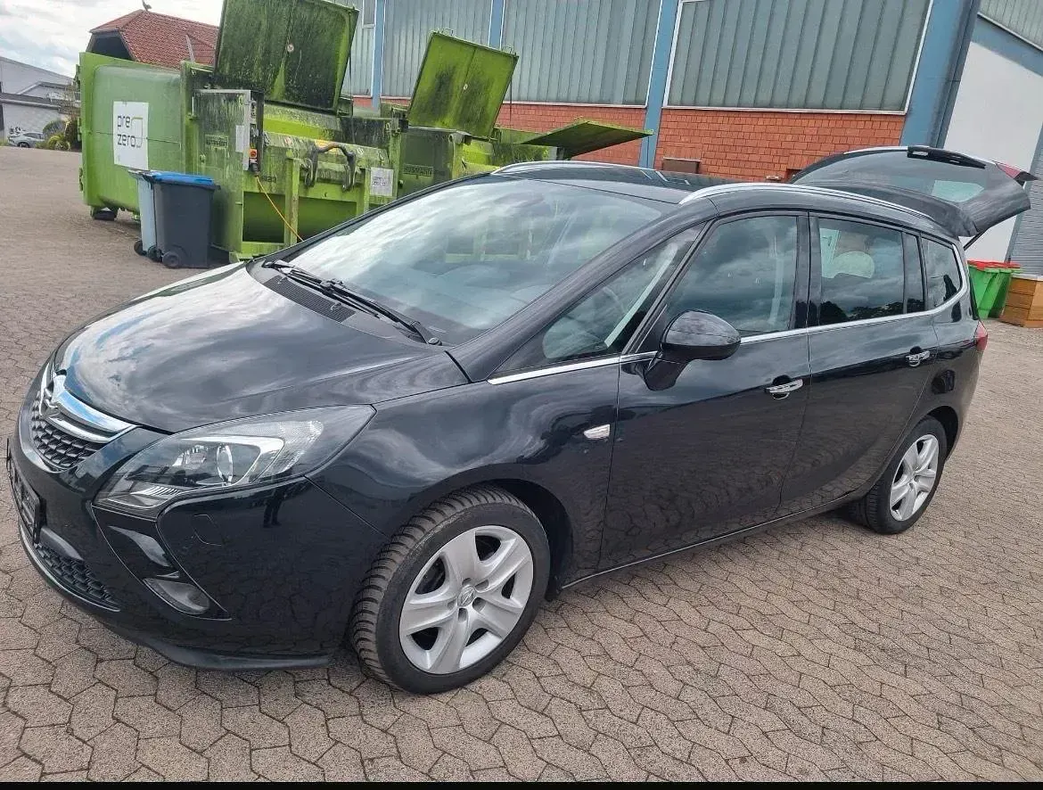 Gebraucht Opel Zafira 165 PS (121 kW) 2012 Schwarz Van / Kleinbus