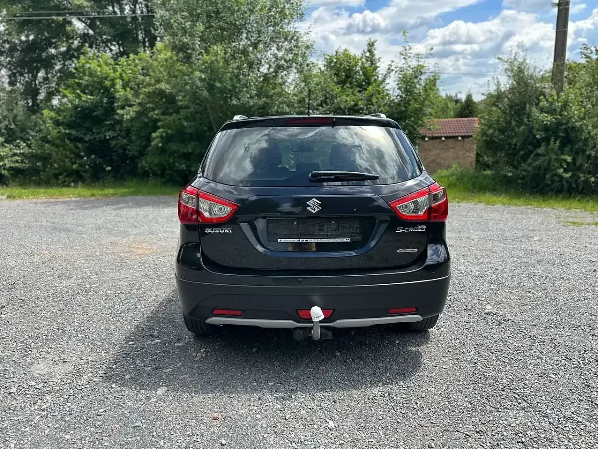 Gebraucht Suzuki SX4 S-Cross Comfort 120 PS (88 kW) 2016 Schwarz SUV