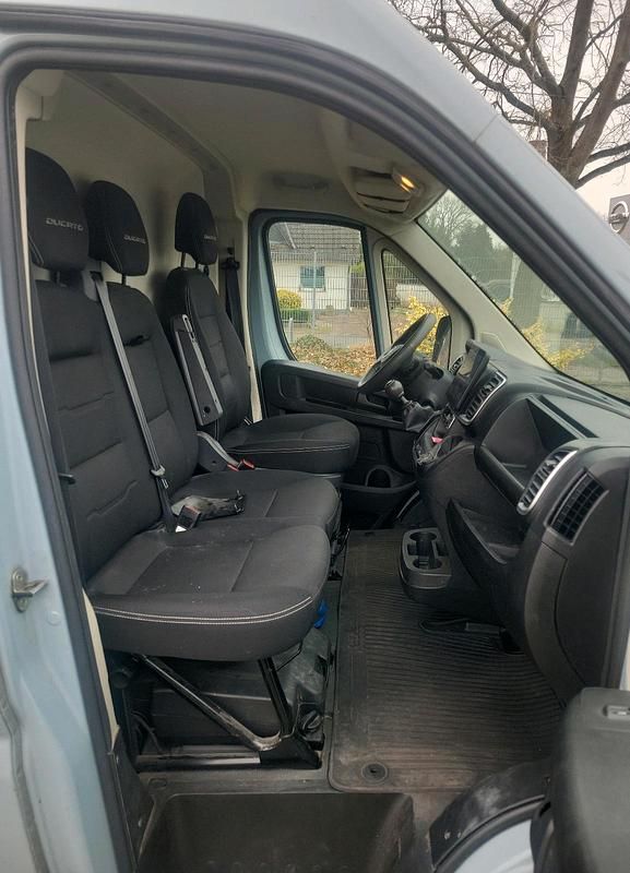 Gebraucht Fiat Ducato 160 PS (117 kW) 2022 Grau Van