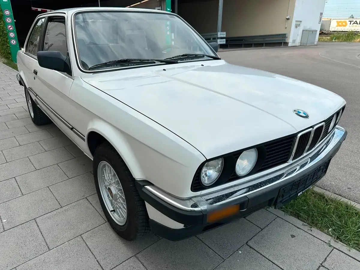 Gebraucht BMW 316 90 PS (66 kW) 1984 Weiß Coupé