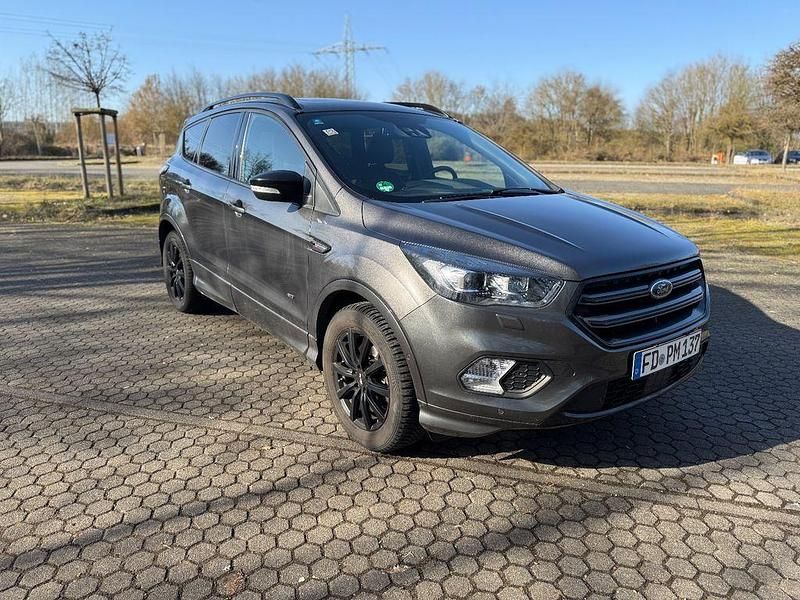 Gebraucht Ford Kuga ST-Line 182 PS (133 kW) 2018 Grau SUV