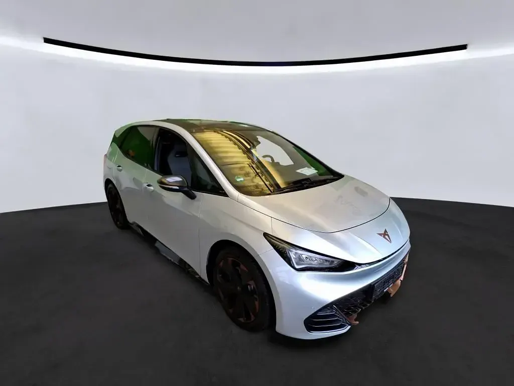 Second-hand Cupra Born 150 kW (204 CP) 2024 Argintiu Hatchback