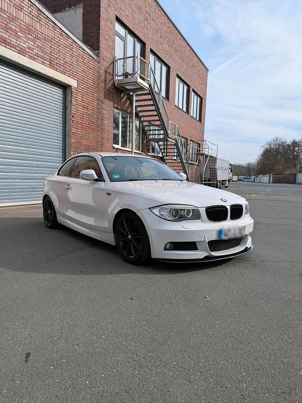 Gebraucht BMW 120 Coupé M Sport 177 PS (130 kW) 2012 Weiß Coupé