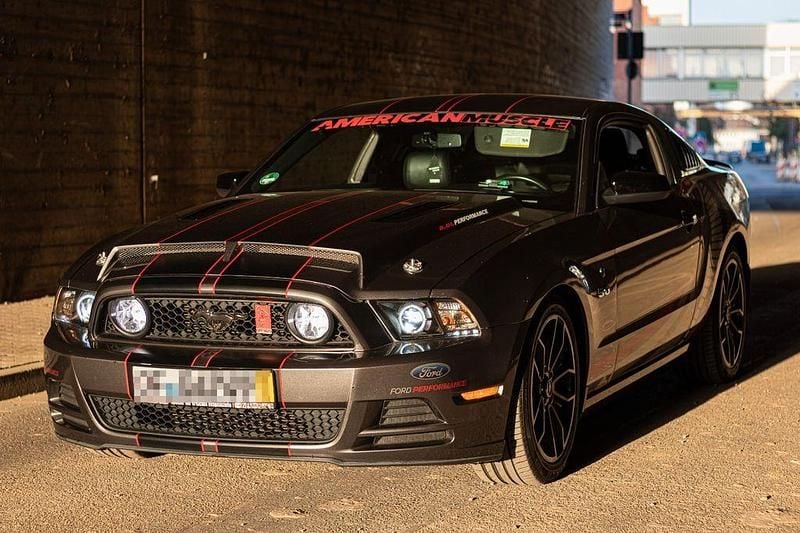Gebraucht Ford Mustang GT 424 PS (311 kW) 2014 Grau Coupé