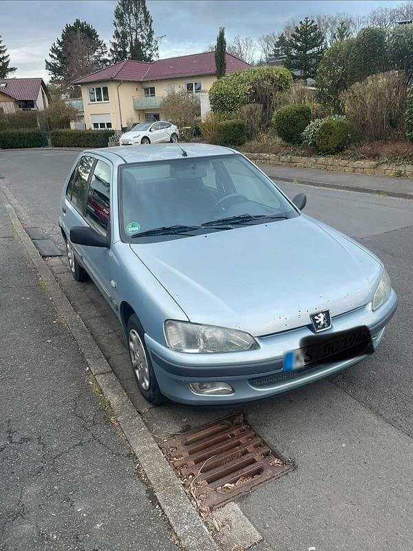Gebraucht Peugeot 106 60 PS (44 kW) 2001 Silber Kleinwagen