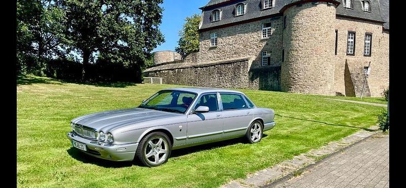 Gebraucht Jaguar XJ8 284 PS (208 kW) 2001 Silber Limousine
