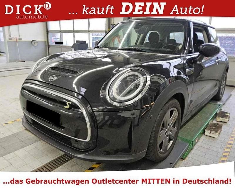 Gebraucht Mini Cooper SE 135 kW (184 PS) 2023 Schwarz Kleinwagen