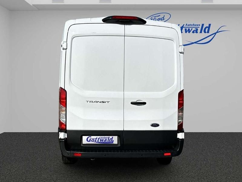 Gebraucht Ford Transit Trend 131 PS (96 kW) 2022 Frostweiß Van