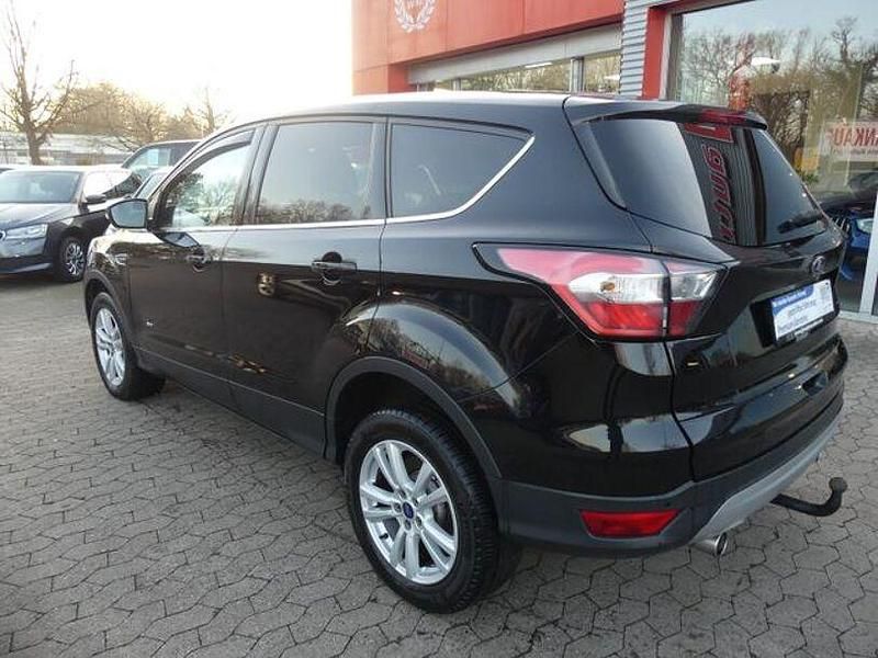 Gebraucht Ford Kuga Titanium 180 PS (132 kW) 2018 Schwarz SUV