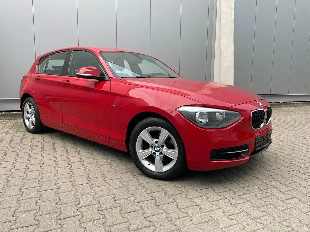 Gebraucht BMW 114 Sport Line 95 PS (69 kW) 2014 Rot Kleinwagen