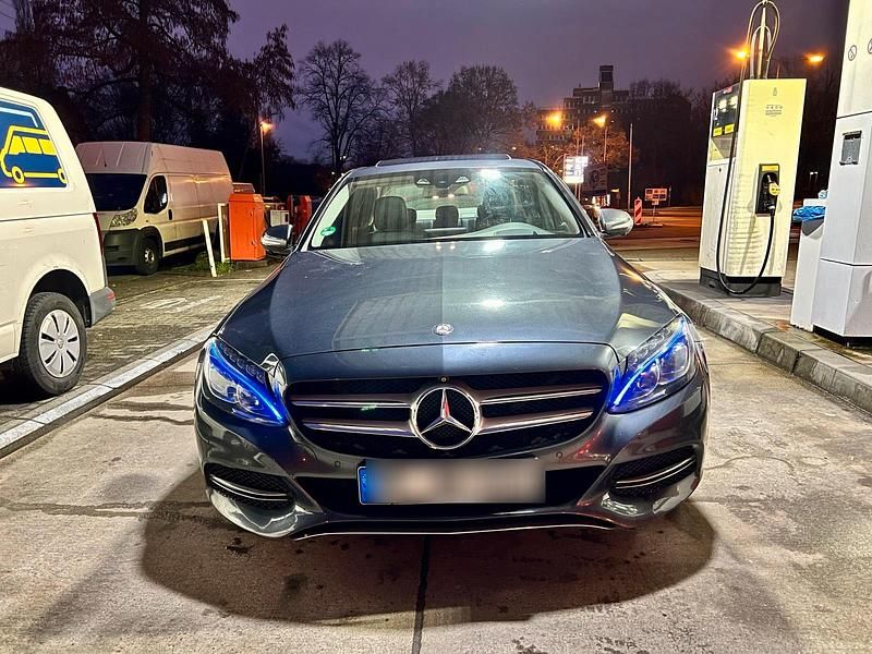 Gebraucht Mercedes C220 170 PS (125 kW) 2014 Grau Limousine
