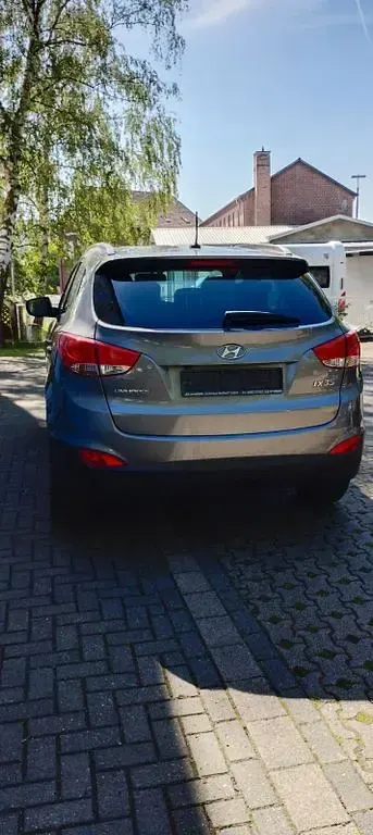 Gebraucht Hyundai ix35 163 PS (119 kW) 2013 Grau SUV