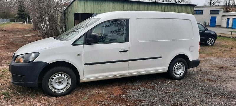 Usado VW Caddy 102 HP (75 kW) 2014 Branco Monovolume