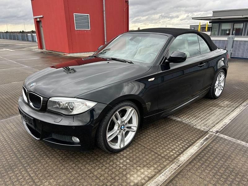 Gebraucht BMW 120 Cabriolet M Sport 177 PS (130 kW) 2011 Schwarz Cabrio