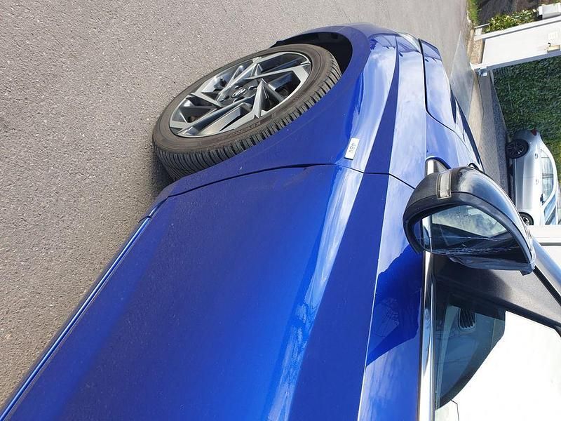 Gebraucht Hyundai i20 101 PS (74 kW) 2022 Blau Kleinwagen