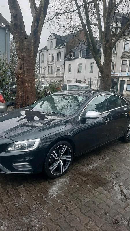 Gebraucht Volvo S60 232 PS (170 kW) 2017 Schwarz Limousine