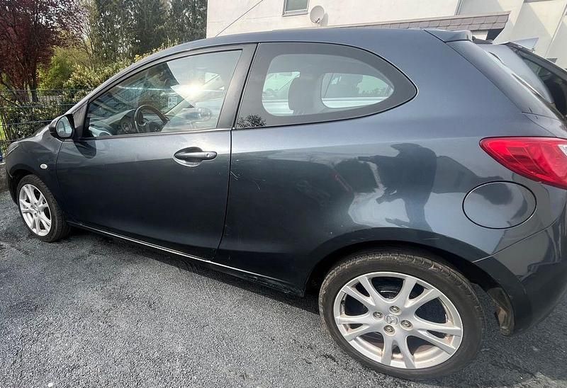 Gebraucht Mazda 2 Inclusive 86 PS (63 kW) 2008 Grau Kleinwagen
