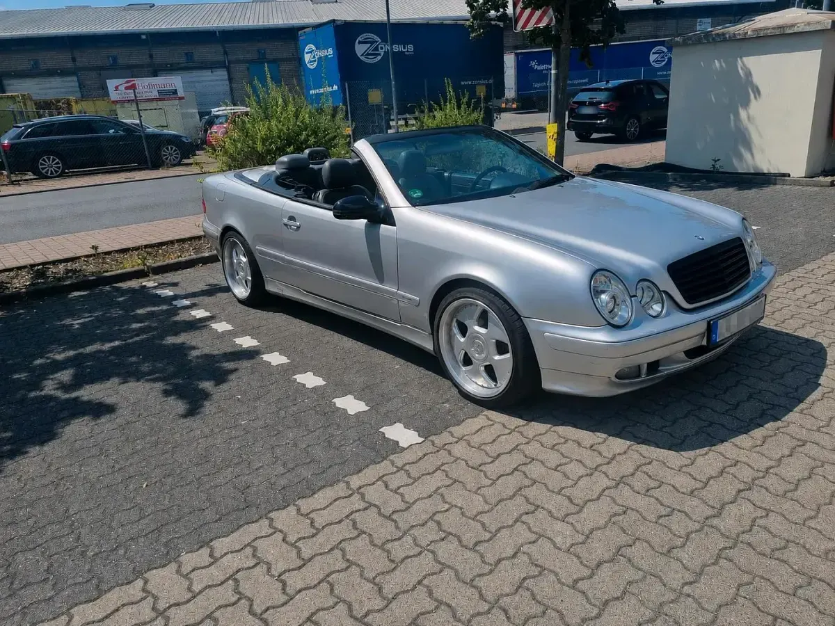 Gebraucht Mercedes CLK200 150 PS (110 kW) 2000 Silber Cabrio