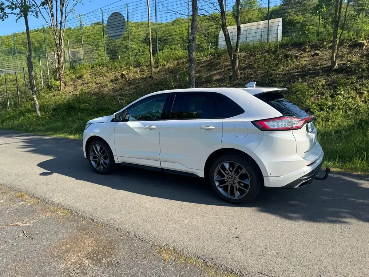 Gebraucht Ford Edge Sport 209 PS (153 kW) 2016 Weiß SUV