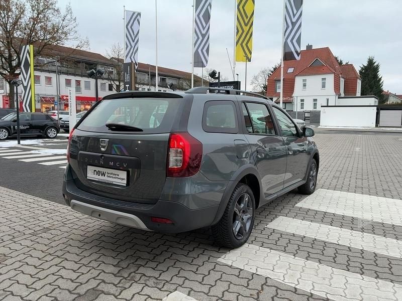 Gebraucht Dacia Logan Celebration 90 PS (66 kW) 2017 Islandgrau (grau) Kombi