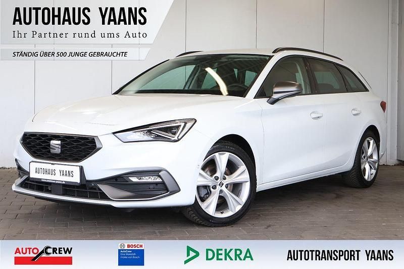 Weiß Gebraucht 2024 Seat Leon ST FR Kombi | 21.289 € (Superpreis) - Bild 1/4