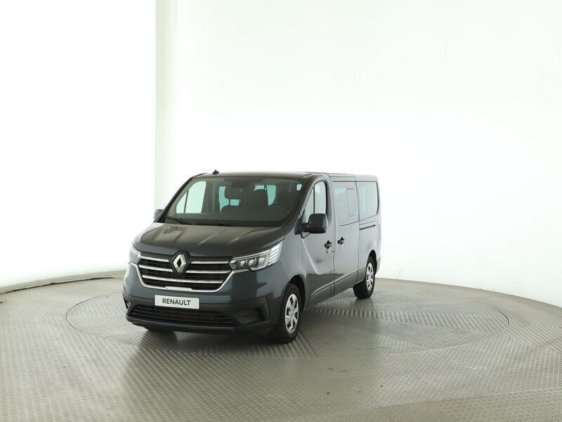 Grau Gebraucht 2024 Renault Trafic Van | 34.990 € (Teuer) - Bild 1/4