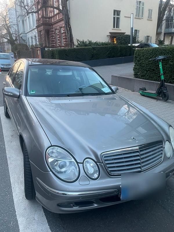 Gebraucht Mercedes E320 2002 Grau Limousine
